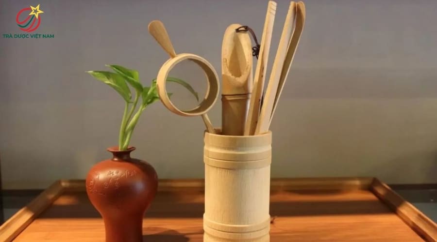 Trà đạo lục bảo là dụng cụ cần thiết trong bộ pha trà đạo nâng cao