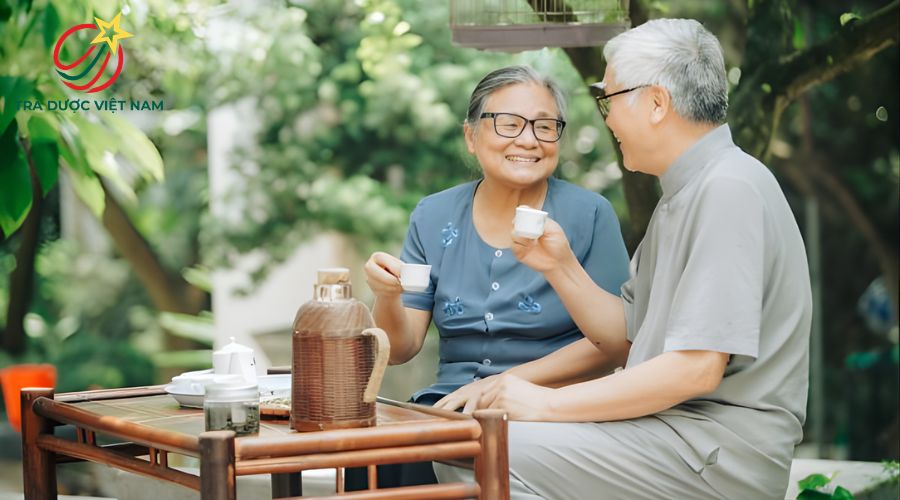 Người Việt thưởng trà tự do, từ chè tươi dân dã đến trà ướp hoa cầu kỳ