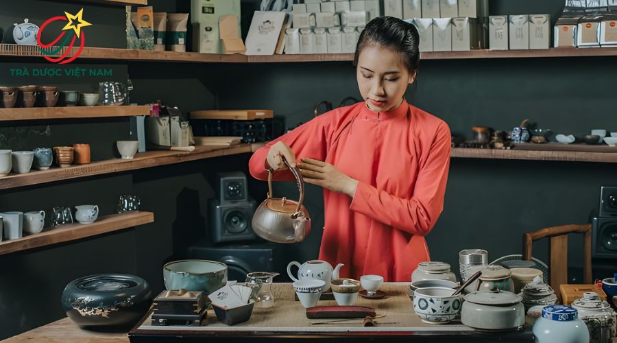 Thưởng trà là trải nghiệm cá nhân, trà đạo là cả hệ thống triết lý và nghi lễ lâu đời
