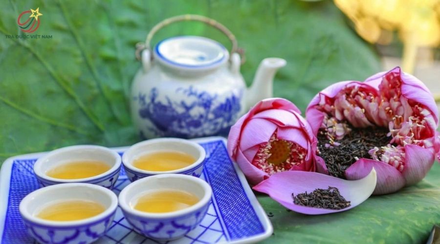 Trà sen mang hương thơm dịu nhẹ tốt cho tinh thần và sức khỏe