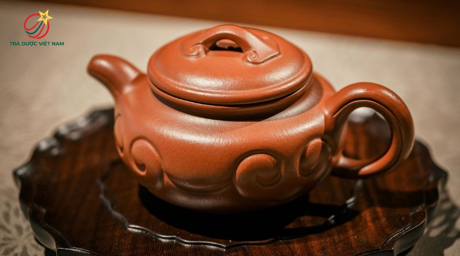 Dáng ấm Phỏng Cổ sở hữu phần nắp ấm rộng và khít