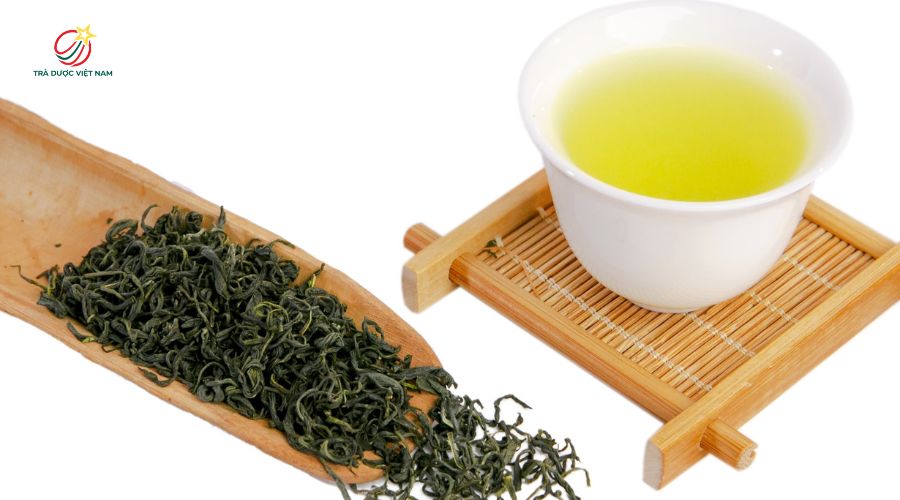 Trà Móc Câu có màu xanh vàng lục lục trung tính