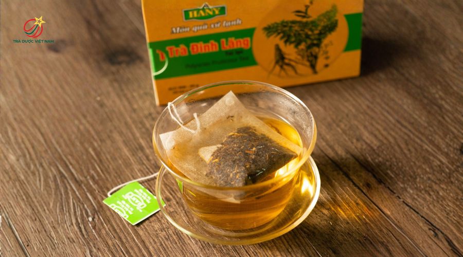 Trà đinh lăng túi lọc - lựa chọn thanh mát trong các loại trà túi lọc tốt cho sức khỏe.