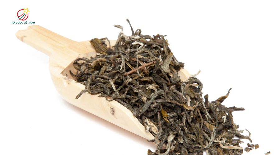 Uống chè khô giúp bạn tỉnh táo và dễ tập trung hơn