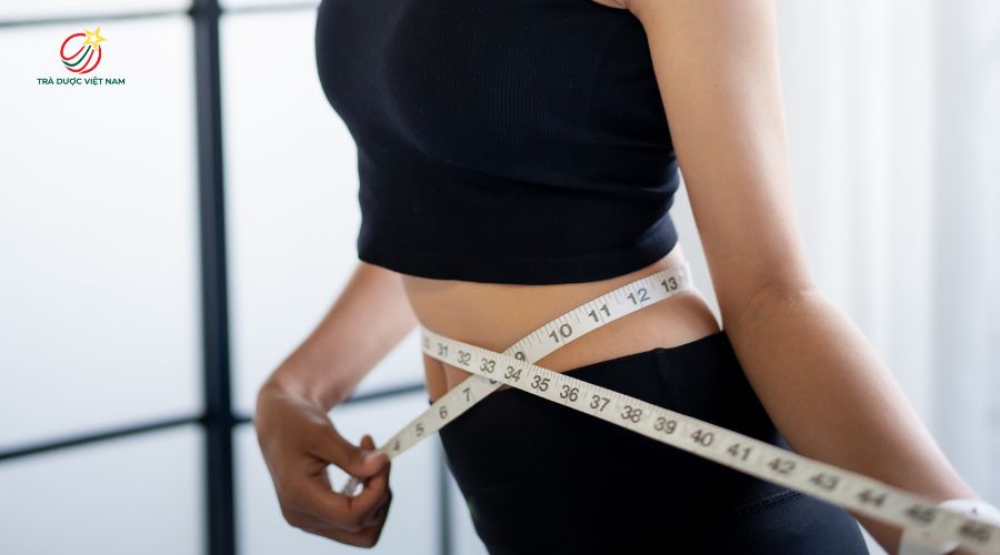 Nụ hoa còn có khả năng hạ mỡ máu và kiểm soát cân nặng